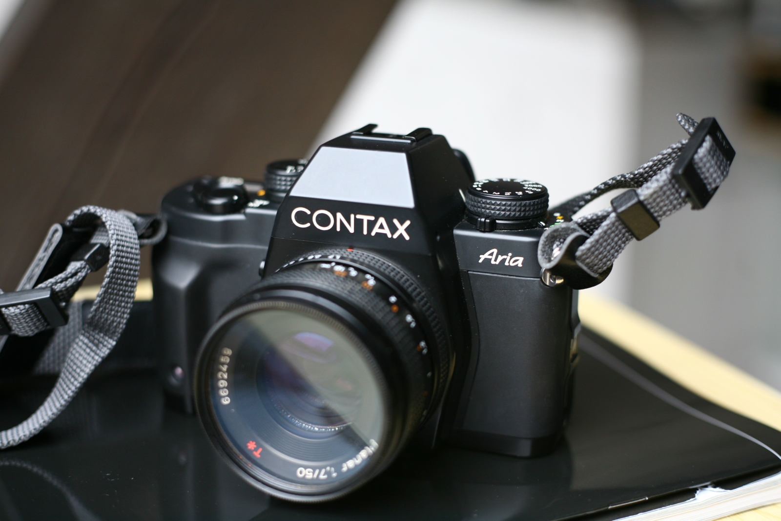 正規品新品】 CONTAX ARIA Planer 1.4/50mm 電池、レンズフード付 CbhqT-m32275376853 