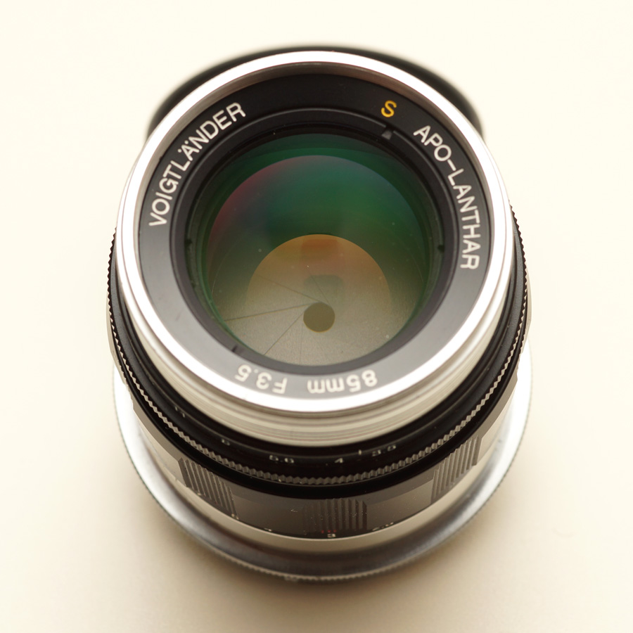 Voigtlander S Apo-Lanthar 85mm F/3.5 lens in Nikon RF mount