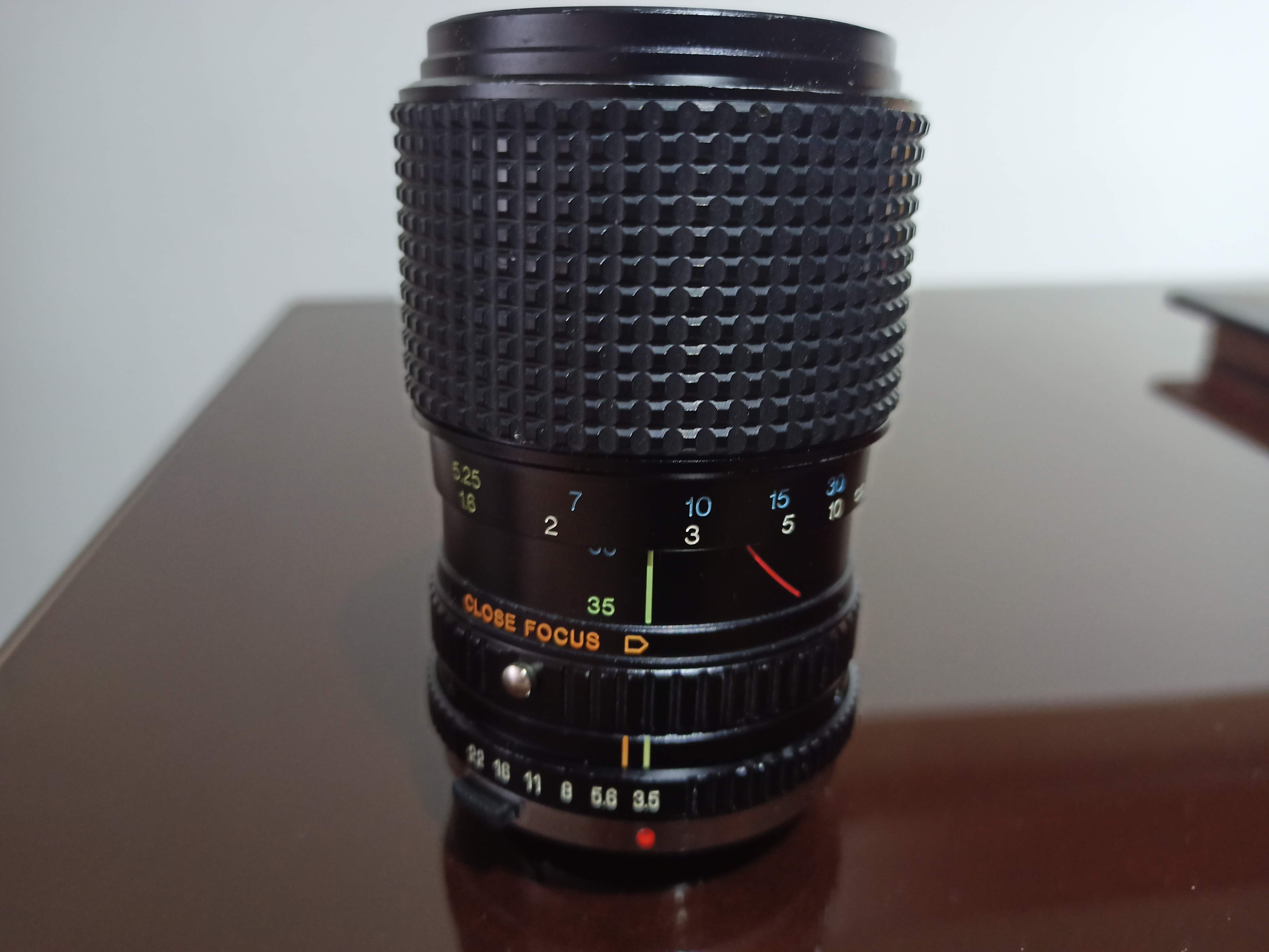 help to adjust focus of a RMC TOKINA 35-105MM 1:3.5-4.3